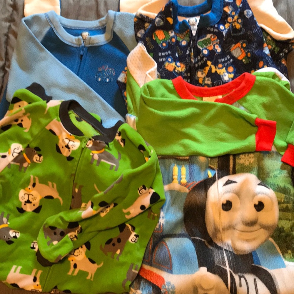 Lot of 4 size 4T sleepers